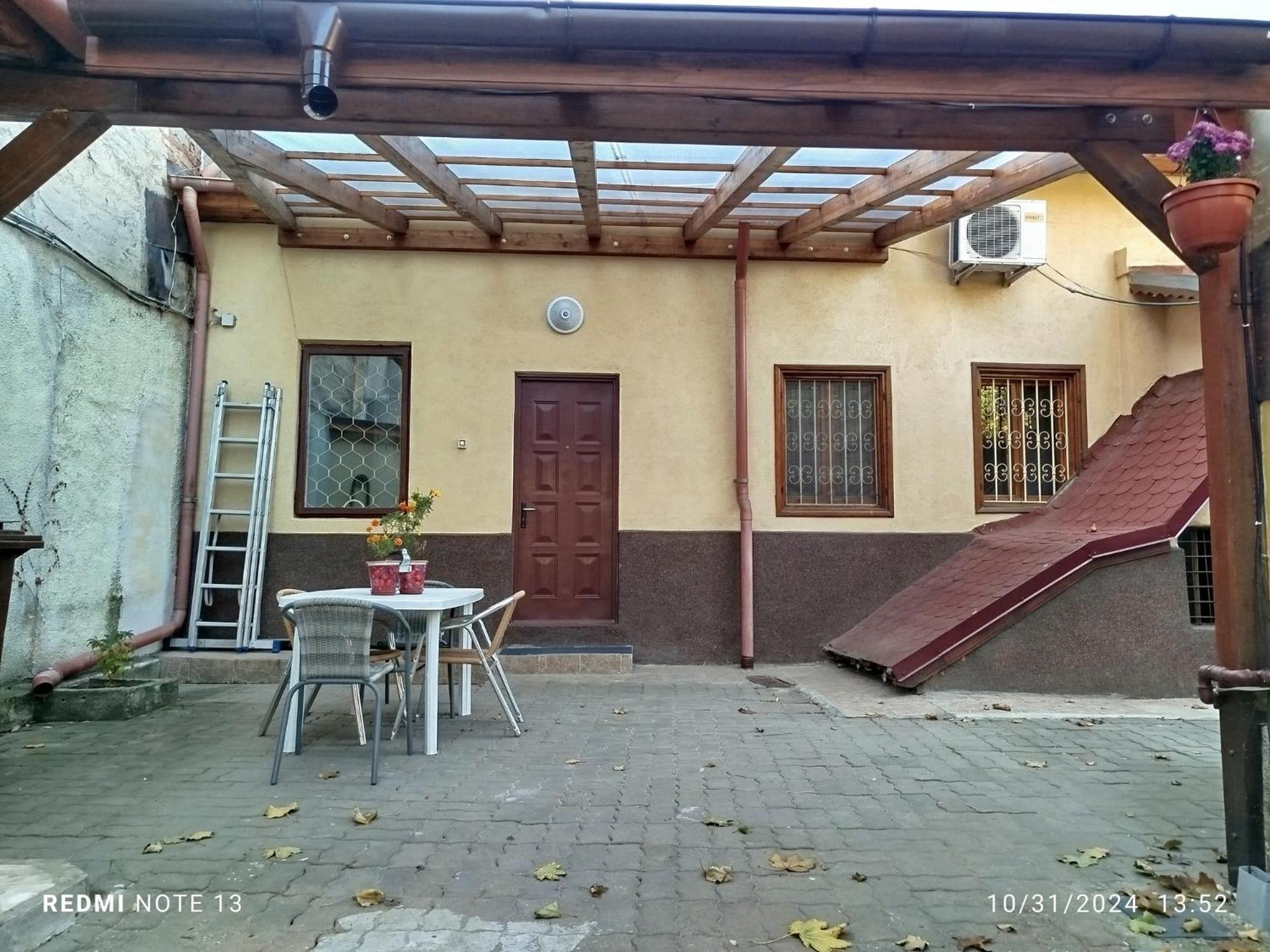 Central Victoriei Guesthouse Bucharest Exterior photo