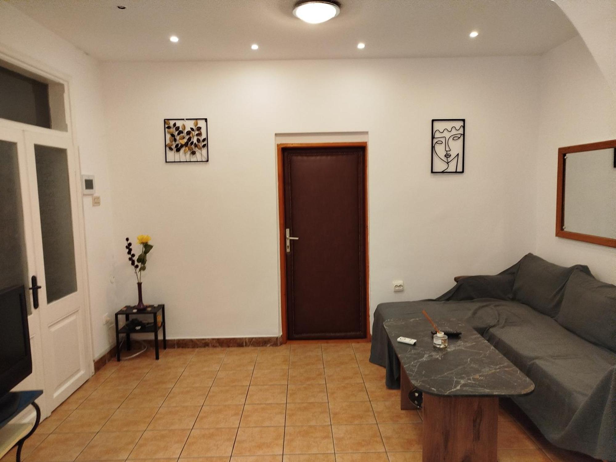 Central Victoriei Guesthouse Bucharest Exterior photo