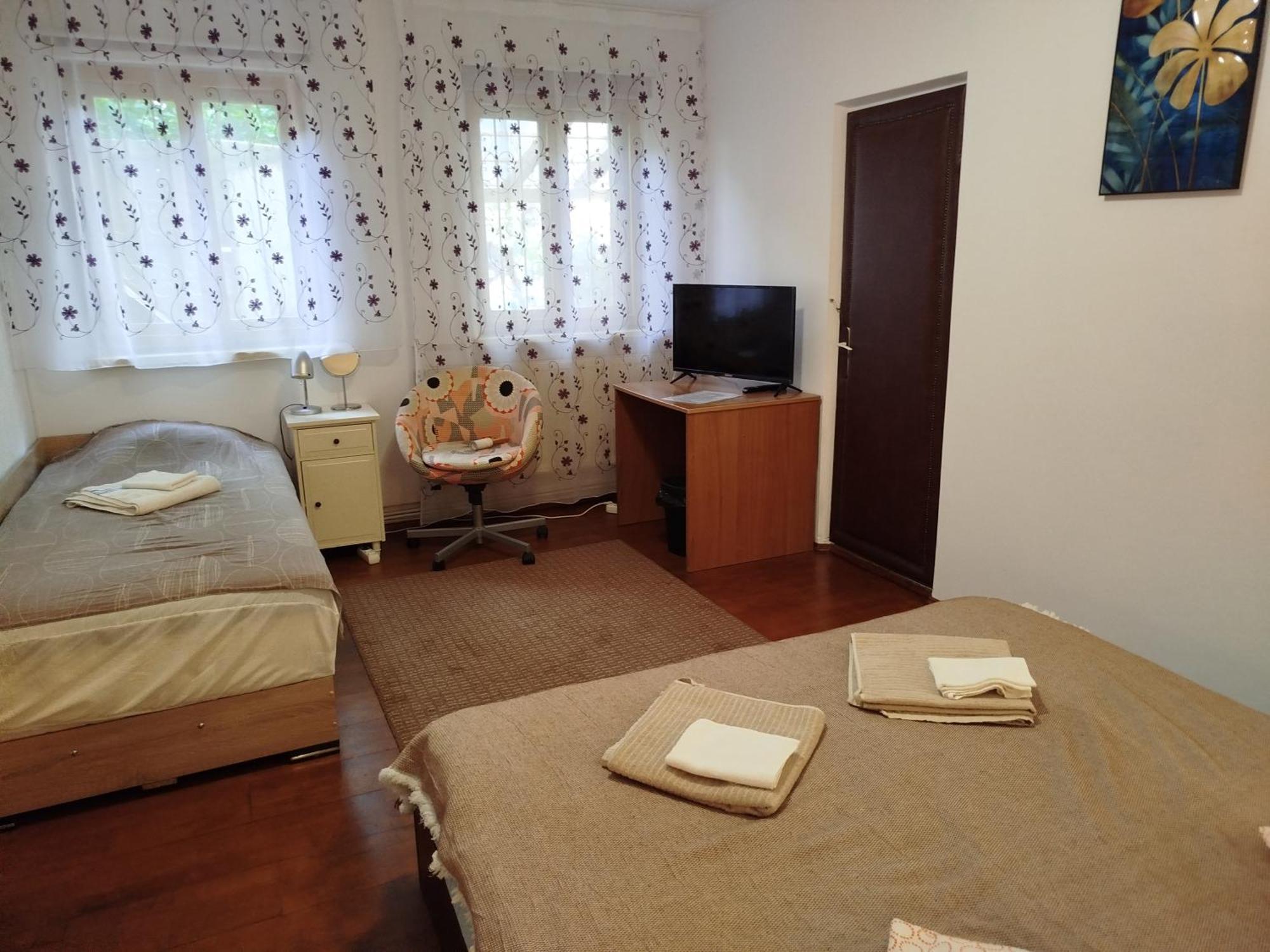 Central Victoriei Guesthouse Bucharest Exterior photo